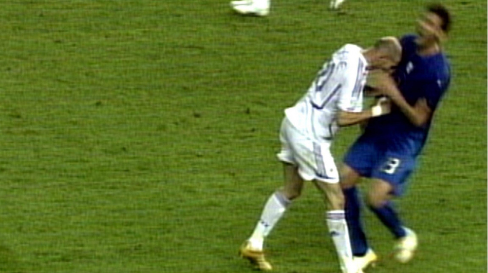 Dünya Kupası tarihine geçen unutulmaz anlar - Zinédine Zidane'ın kariyerini bitiren kafa darbesi